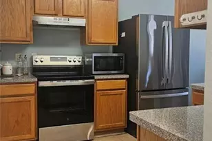 561 Hillandale Park Dr, Lithonia, GA 30058 - Photo 9