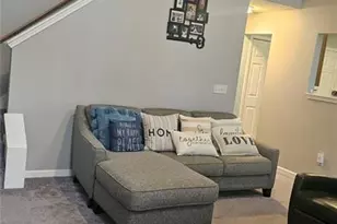 561 Hillandale Park Dr, Lithonia, GA 30058 - Photo 5