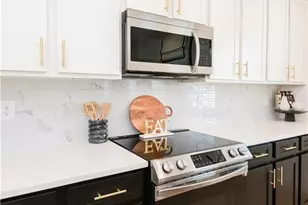 7224 Millbrae Walk, Flowery Branch, GA 30542 - Photo 19