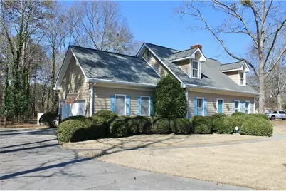 136 Alexander Court, Winder, GA 30680 - Photo 3