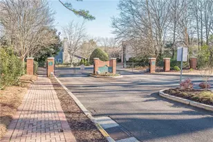 1801 Liberty Ln, Roswell, GA 30075 - Photo 37