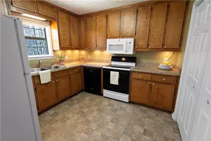 7231 Ironwood Dr, Gainesville, GA 30507 - Photo 9