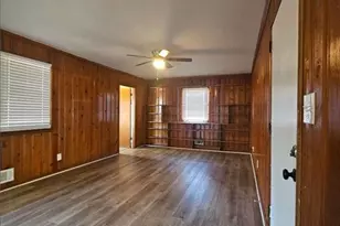 1058 Phillips Cir, Forest Park, GA 30297 - Photo 7