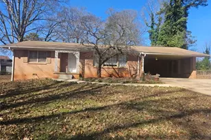 1058 Phillips Cir, Forest Park, GA 30297 - Photo 1