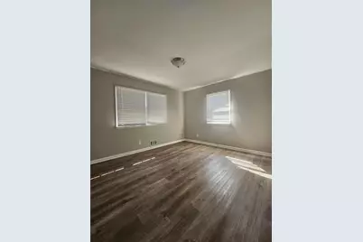 1058 Phillips Circle, Forest Park, GA 30297 - Photo 9