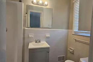 1058 Phillips Cir, Forest Park, GA 30297 - Photo 13