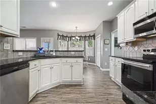 11 Brownwood Ct, Dallas, GA 30157 - Photo 5