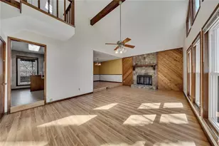 1146 Rolling Green Dr, Acworth, GA 30102 - Photo 3