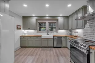 210 McCanless St, Cartersville, GA 30120 - Photo 9