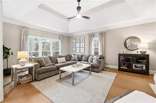 12995 Bucksport Dr, Roswell, GA 30075 - Photo 11