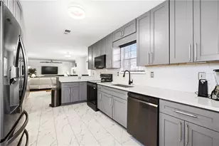 3678 Deer Springs Tr, Ellenwood, GA 30294 - Photo 17