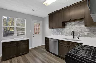 6390 Wedgeview Dr, Tucker, GA 30084 - Photo 15