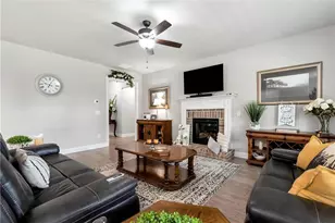 1311 Calgary Lake Dr, Winder, GA 30680 - Photo 11