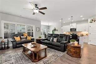 1311 Calgary Lake Dr, Winder, GA 30680 - Photo 9