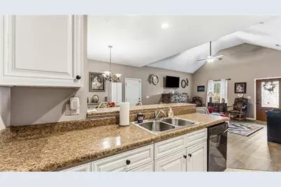 825 Shannon Circle NE, Rome, GA 30161 - Photo 9