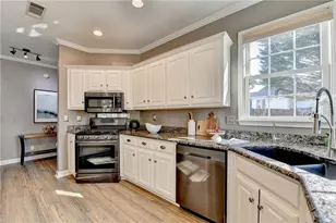 4910 Wimborne Ct, Suwanee, GA 30024 - Photo 13