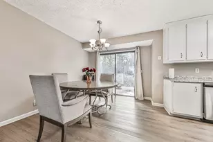 921 White Stag Ln, Canton, GA 30115 - Photo 7