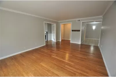 6851 Roswell Road #D10, Atlanta, GA 30328 - Photo 5