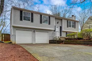 10415 Plantation Bridge Dr, Alpharetta, GA 30022 - Photo 1