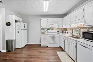 160 Azalea Dr, Winder, GA 30680 - Photo 9