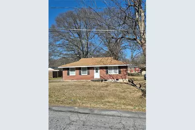 880 White Oak Drive, Forest Park, GA 30297 - Photo 1