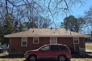 880 White Oak Dr, Forest Park, GA 30297 - Photo 3