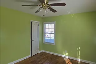 880 White Oak Dr, Forest Park, GA 30297 - Photo 11