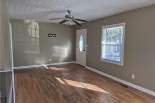 880 White Oak Dr, Forest Park, GA 30297 - Photo 7