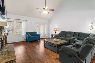 1023 Center Point Rd, Carrollton, GA 30117 - Photo 5