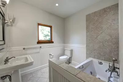 1090 Vista Trail NE, Atlanta, GA 30324 - Photo 11