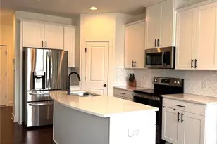 127 N Auburn Landing Pl, Auburn, GA 30011 - Photo 3