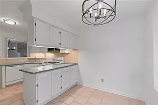 103 Mary Gay Ct, Decatur, GA 30030 - Photo 5