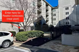 1075 Peachtree Walk NE, Atlanta, GA 30309 - Photo 23