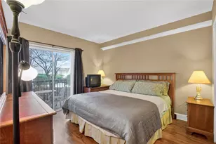 1075 Peachtree Walk NE, Atlanta, GA 30309 - Photo 9