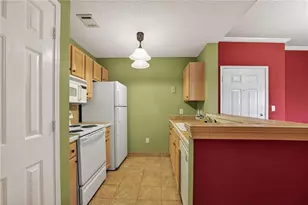 1075 Peachtree Walk NE, Atlanta, GA 30309 - Photo 7