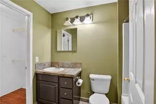 1075 Peachtree Walk NE, Atlanta, GA 30309 - Photo 13