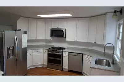 3885 Waterford Drive, Suwanee, GA 30024 - Photo 9