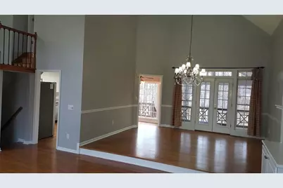 3885 Waterford Drive, Suwanee, GA 30024 - Photo 5