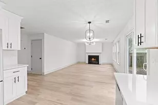 403 Plantation Way, Woodstock, GA 30188 - Photo 9