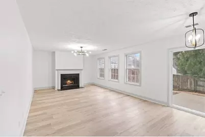 403 Plantation Way, Woodstock, GA 30188 - Photo 5