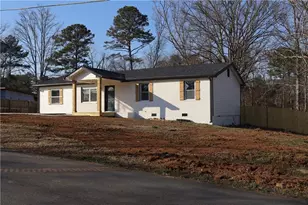 3615 Meadowview Dr, Lithia Springs, GA 30122 - Photo 5