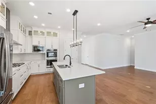 6975 Scenic Overlook Trace, Flowery Branch, GA 30542 - Photo 13