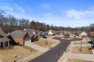 5589 Ashmoore Ct, Flowery Branch, GA 30542 - Photo 5