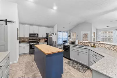 5589 Ashmoore Court, Flowery Branch, GA 30542 - Photo 25