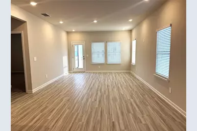 823 Misty Hollow Trail, Lawrenceville, GA 30045 - Photo 11