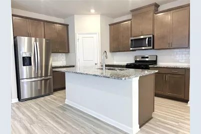 823 Misty Hollow Trail, Lawrenceville, GA 30045 - Photo 5