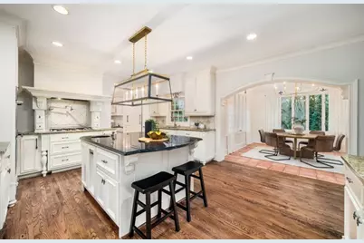 8915 Huntcliff Lake Court, Sandy Springs, GA 30350 - Photo 15