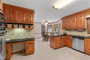 3033 Coach Ln, Marietta, GA 30062 - Photo 17