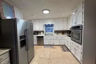 1732 Eldonlas Ct, Stone Mountain, GA 30087 - Photo 11