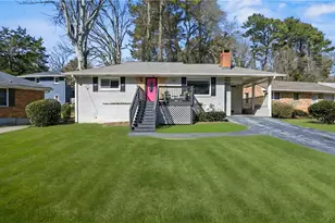 240 W Lake Dr NW, Atlanta, GA 30314 - Photo 29